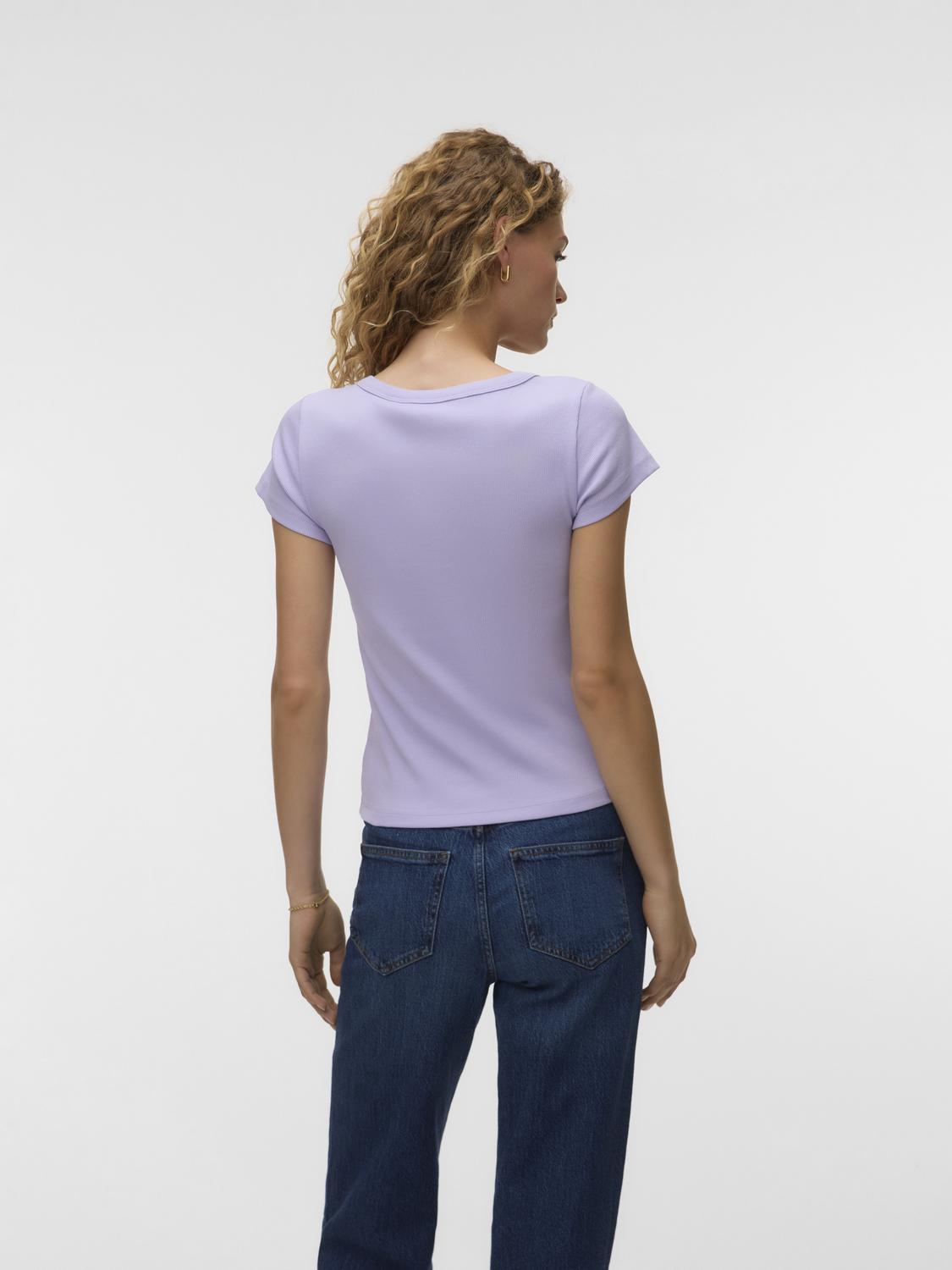 model_shot-back
